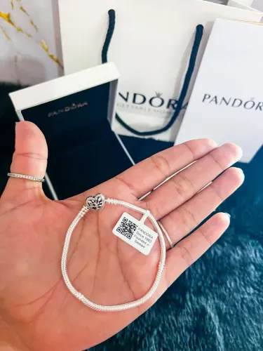 Pulseira Pandora coração árvore da família