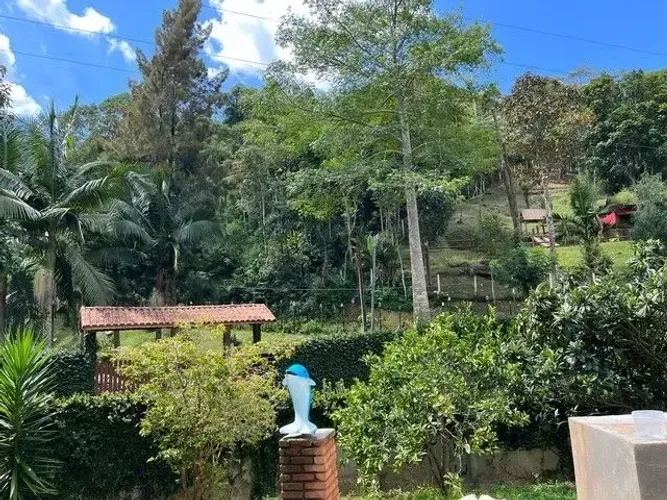 Chácara à Venda em São Lourenço da Serra