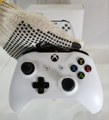  Vendo controle NOVO do XBOX ONE Original.