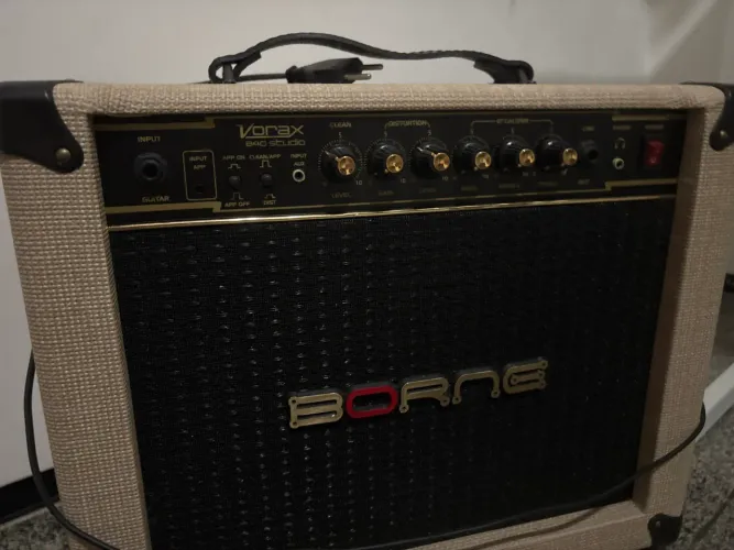 Amplificador Borne Vorax Studio 840 | 40W | Estado de Novo