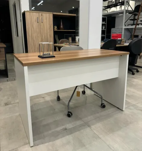 MESA DE ESCRITORIO 1.50 LOJA IKONOFFICE