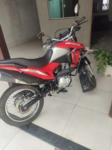 Vendo ou troco por Titan 2005 a 2009