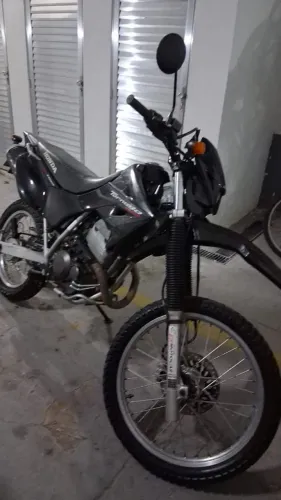 Tornado toda original moto pra quem conhece o q e bom.