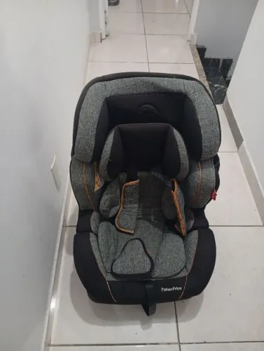 Cadeirinha automotiva infantil