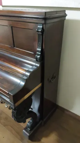 Piano Vertical Pleyel