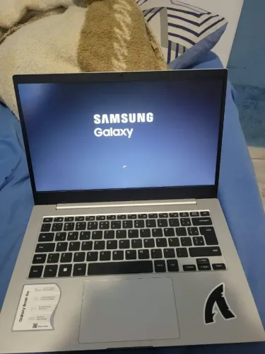 Samsung Galaxy Book Go - 14" Full HD - 4GB RAM - 128GB - Windows 11