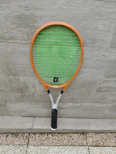Raquete de Tênis Wilson Blade 98 16x19 V7 Roland Garros Edition - Grip L3 (4 3/8)