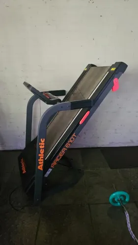 Vendo esteira Athletic Racer 610T perfeito estado