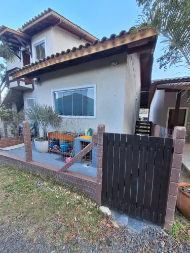 Alugo casa Porto da Lagoa próximo a padaria Floripão