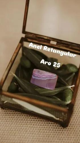 Anel Retangular Feminino Lilás Resina Antialérgico Aro 25