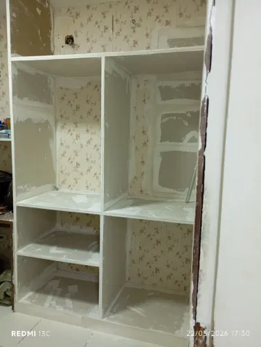 Guarda roupa de gesso