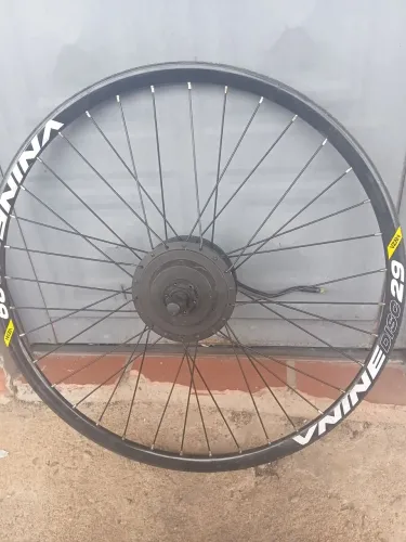 Motor Elétrico 500W Roda Dianteira Raiada 29 48V