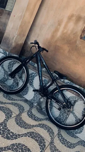 Vendo Bicicleta aro 26 GTA nova