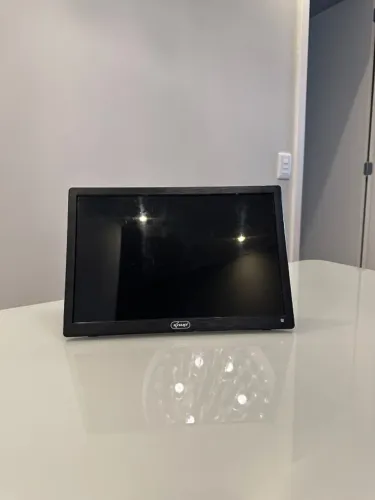 TV Portátil / Monitor Knup 14? KP-TV14 HD - HDMI, USB e TV Digital