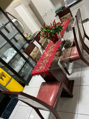 Mesa com cadeiras