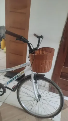Bicicleta retrô feminina nova