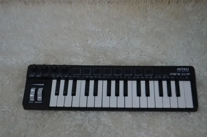 Controlador Midi Control Amw Mini 32p ((( Na caixa zerado)))