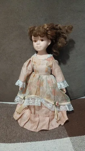 boneca de porcelana antiga com estilo europeu ou vitoriano 30 cm
