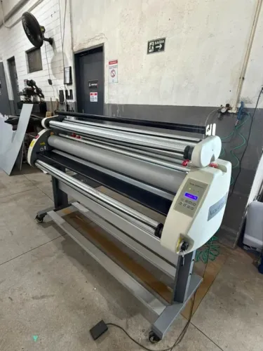 Laminadora automática VolkerTech VT-1600DA 1,60m Pneumática - Excelente Estado