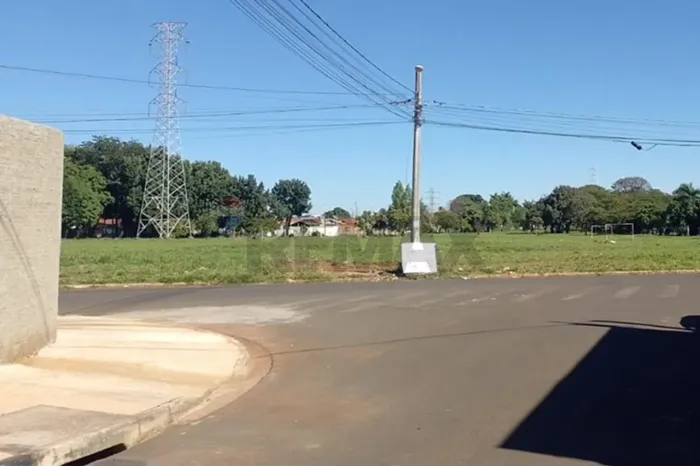 Terreno á Venda no Jardim Sakaida - Mogi Guaçu