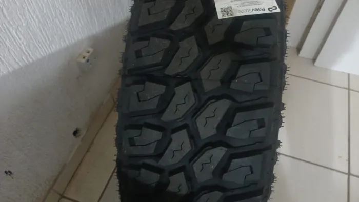 Pneu Farroad Aro 17 Mud Hunter 285/70R17 121/118Q