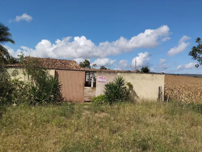 Sítio a venda no Povoado Aroeira em Simão Dias contém 7 tarefas valor 370.000,00