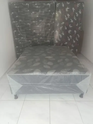 Cama box casal 300 reais/Cama box solteirão 220 reais 