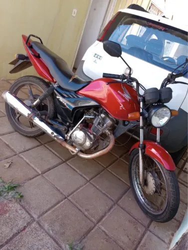 Moto 125 Vendo ou troco 