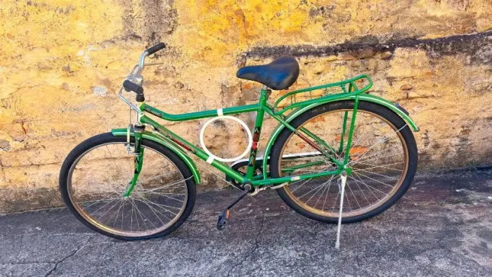 Bicicleta Aro 26 Estilo Retrô Verde - Forte, Confortável e Pronta para Uso
