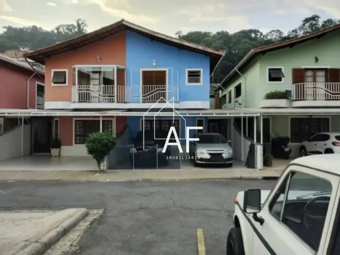 Casa em Condominio para Venda no Horto Florestal, 3 quartos, 1 suíte, 2 vagas de garagem,1