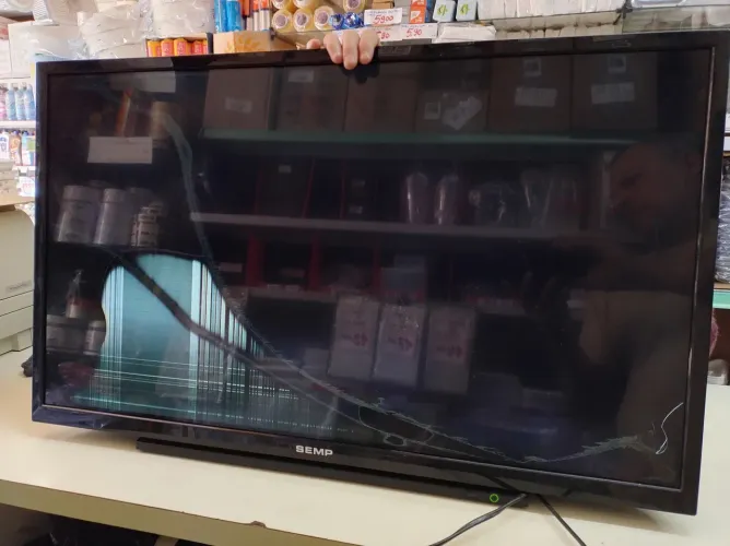 Tv Semp 32 polegadas para conserto ou peças