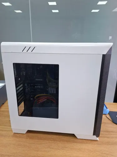 Gabinete corsair e placa mae gigante 990fxa 16gb ram