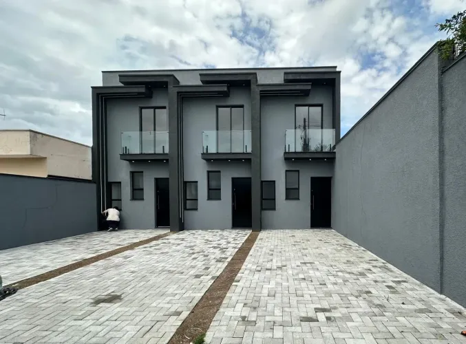 Sobrado com 3 dormitórios à venda, 80 m² por R$ 489.500,00 - Jardim Aeroporto I - Mogi das