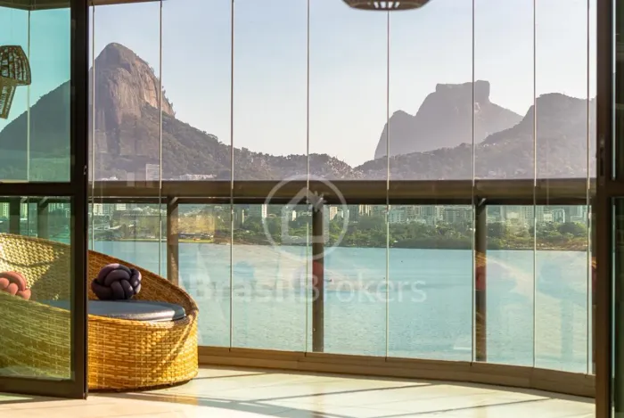 APARTAMENTO 3 QUARTOS VAZIO VISTA FRONTAL LAGOA PRONTO PARA MORAR