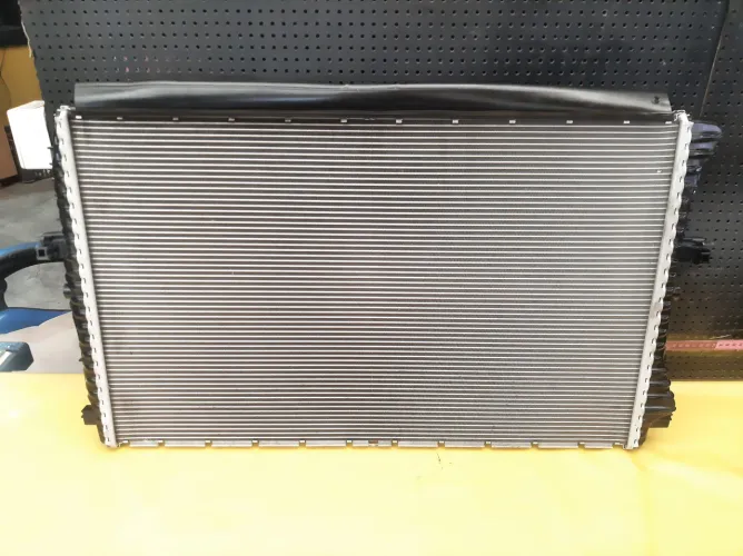 Radiador De Água Vw Polo 170 1.0 Tsi 2023 Leia