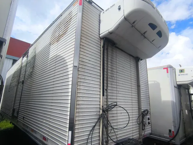 Baú de truck refrigerado 8,4