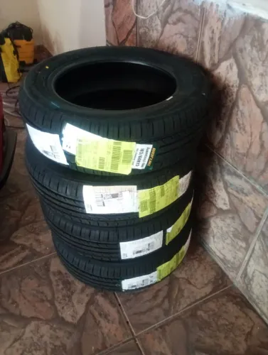 4 Pneus Westlake Novos