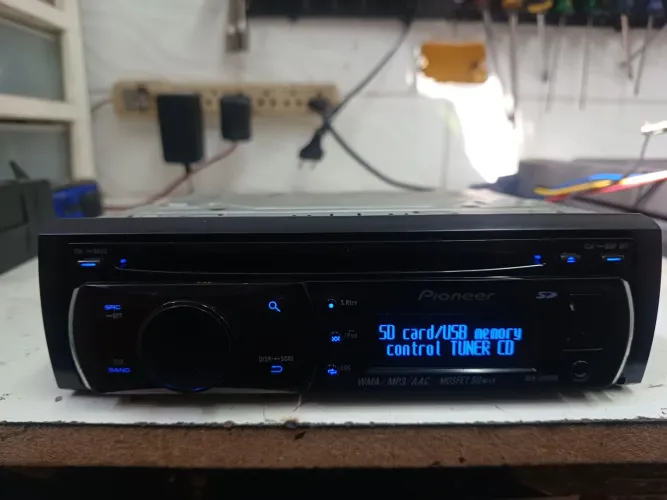 Radio pioneer golfinho