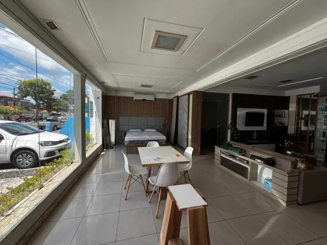 Casa à Venda  Excelente Localização (Antiga Av. Explosão) [8013]