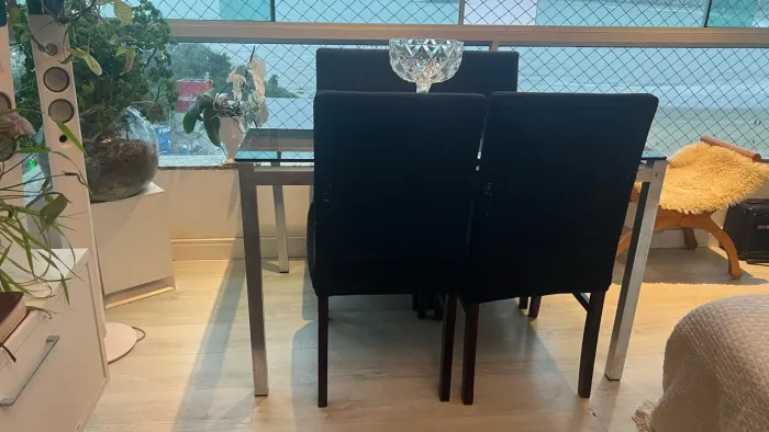 Mesa de sala linda vidro fume com prata