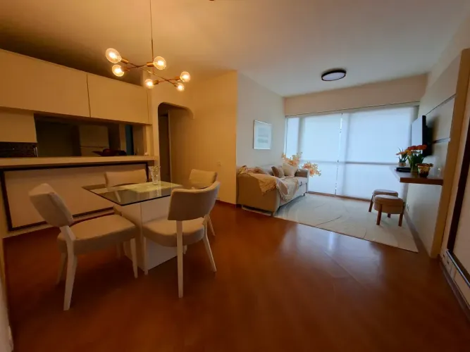 Jardins Apt 67mts 2 dorm, mobiliado com armários, sacada,cozinha americana, ar condicionad