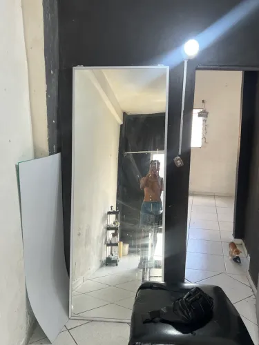 ESPELHO 2 metros e 20 EM OTIMO ESTADO