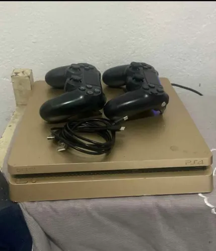 PS4 slim 1 terá