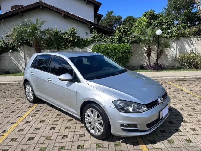 Volkswagen Golf Highline 1.4 TSI 140cv Aut. 2014
