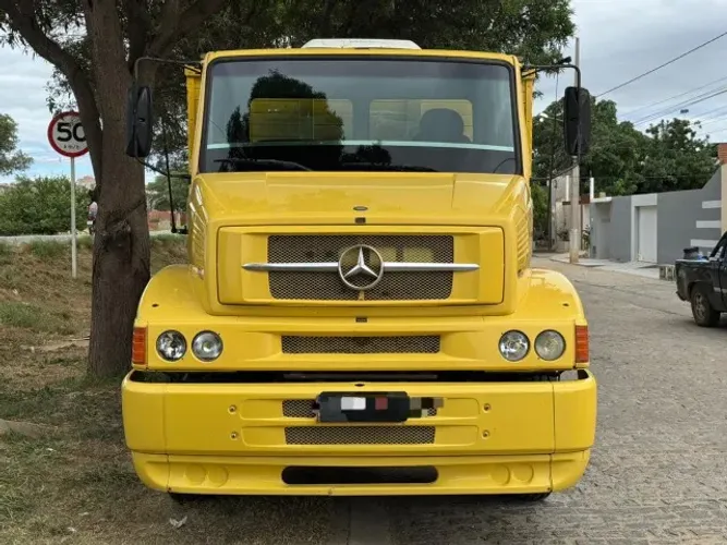 Caminhão Mercedes 1620