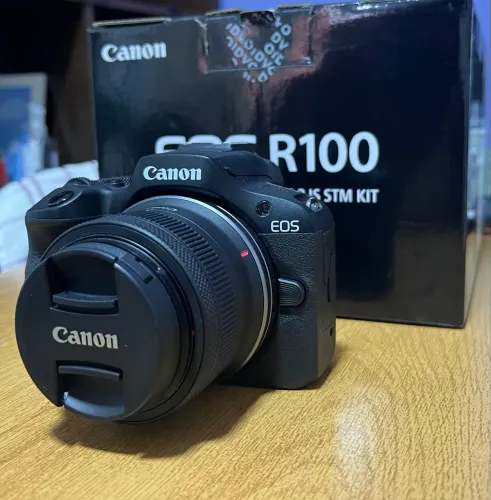 Canon R100 + Lente do Kit