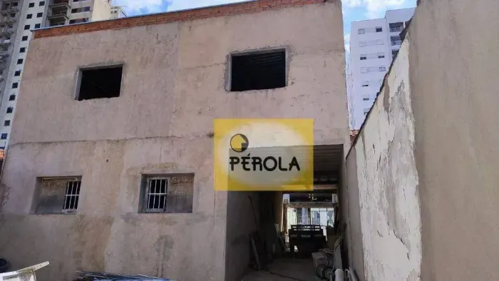 Prédio comercial em constrção ótimo local