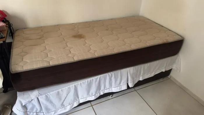 Cama box solteiro com baú