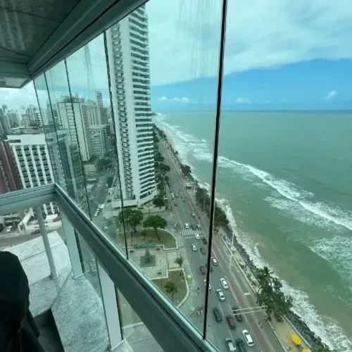 Apartamento á venda tem 401 metros quadrados com 4 quartos em Boa Viagem - Recife - PE.