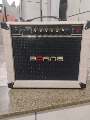 Caixa amplificada Borne
